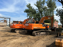 Гусеничный экскаватор Дуссан 225