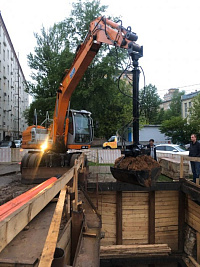 Колесный экскаватор с грейфером 10 м Хитачи-180