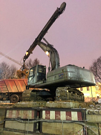 Гусеничный экскаватор с грейфером 24 м Каматсу PC-300